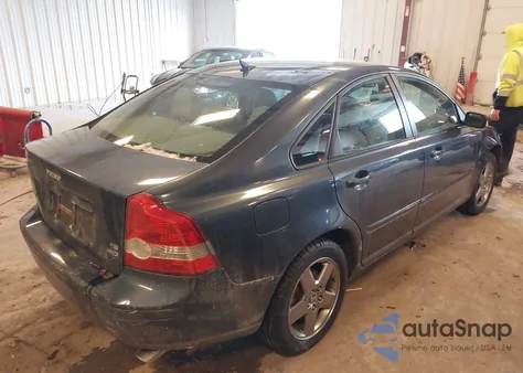 2005 Volvo S40 T5 Awd z USA, uszkodzony, nr VIN YV1MH682852069138